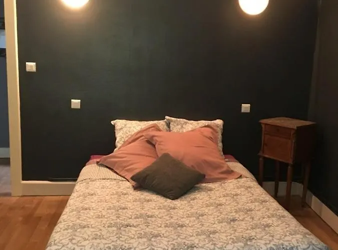 Le Jolis Bois Bed & Breakfast 3*